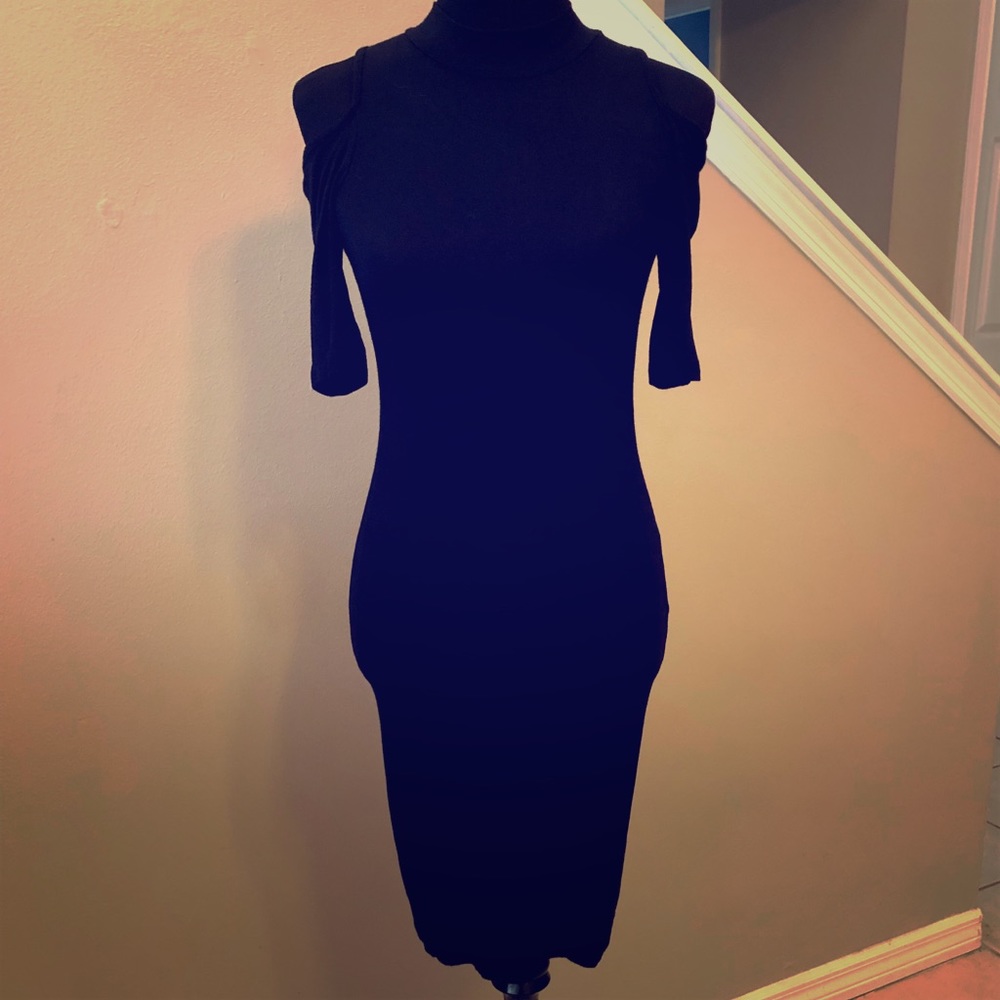 ✨NEW LISTING✨ Black Cold Shoulder Dress